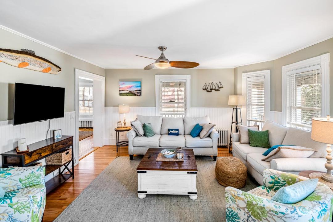 Photo of Livingroom in Gloucester