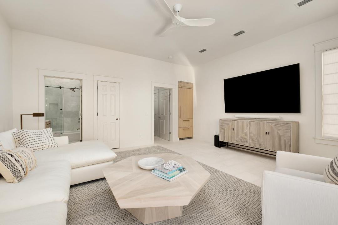 Photo of Livingroom in Seacrest