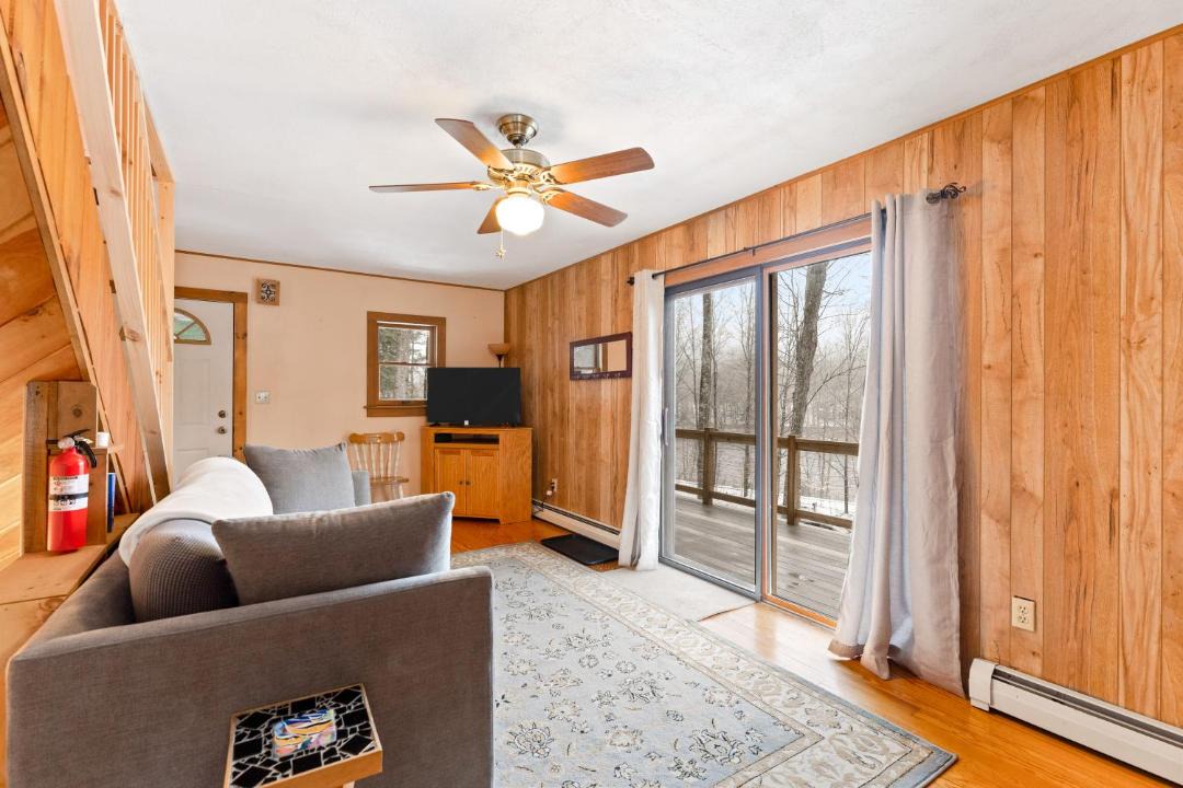 Photo of Livingroom in Warrensburg