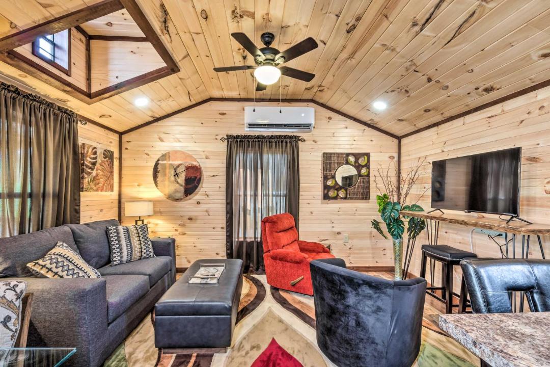 Photo of Livingroom in Sloans Valley