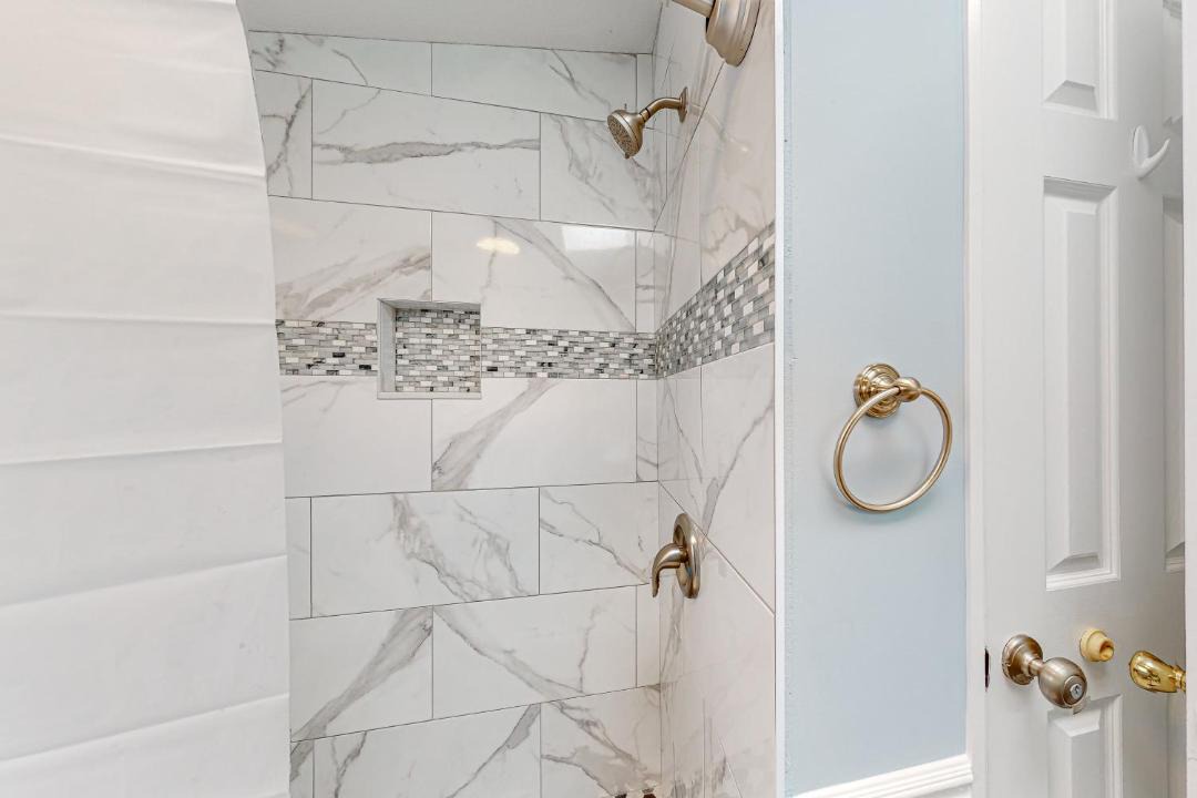 Photo of Bathroom in Assateague Pointe