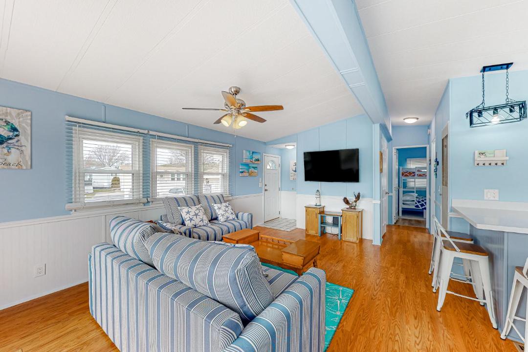 Photo of Livingroom in Assateague Pointe