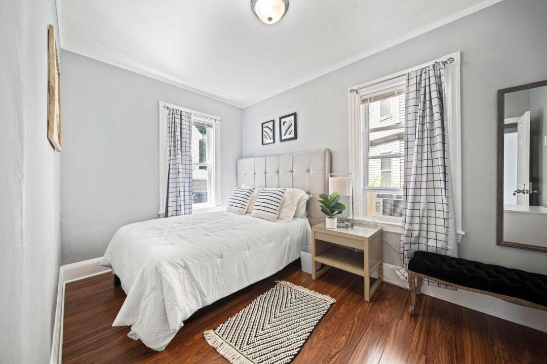 Photo of Bedroom in Oak Square