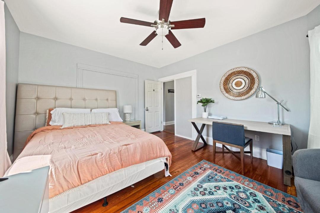 Photo of Bedroom in Oak Square