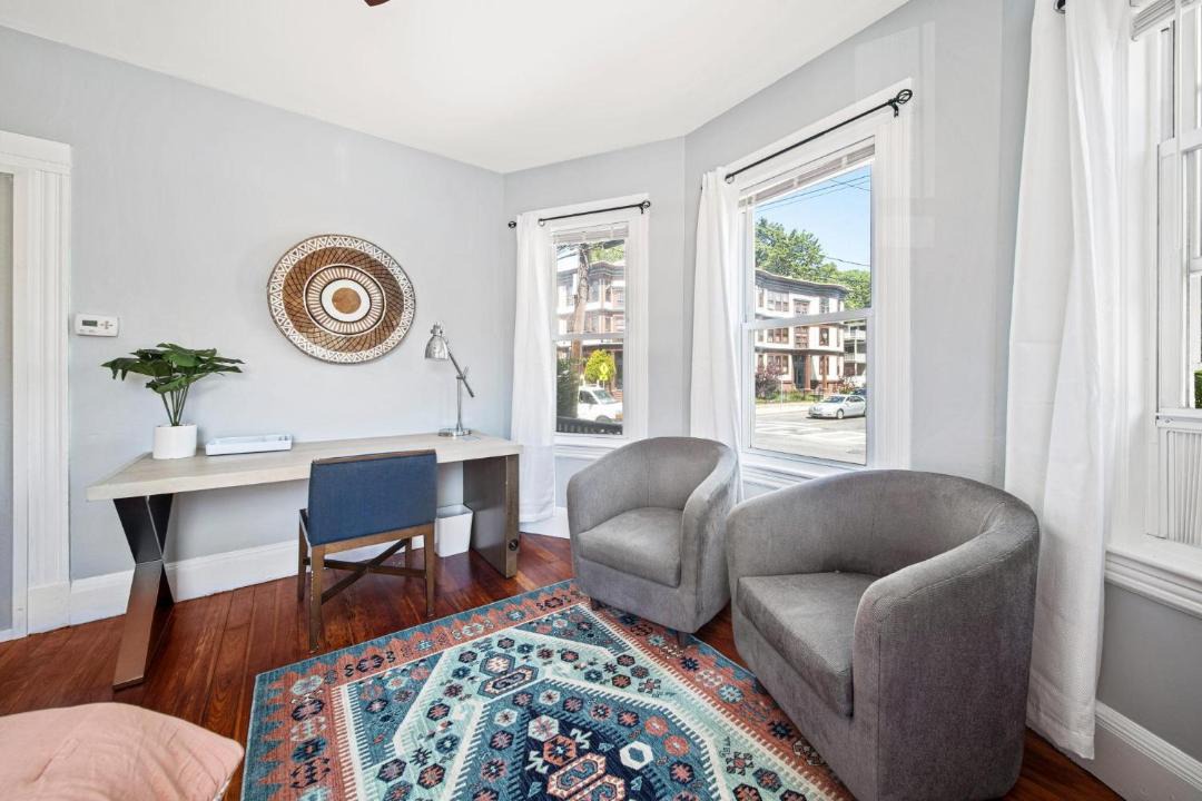 Photo of Livingroom in Oak Square