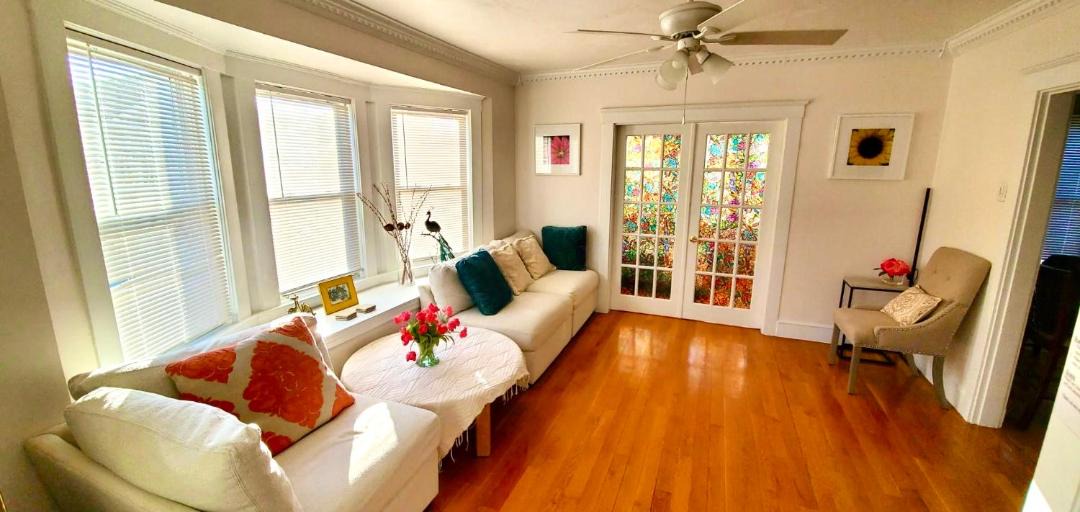 Photo of Livingroom in Ashmont