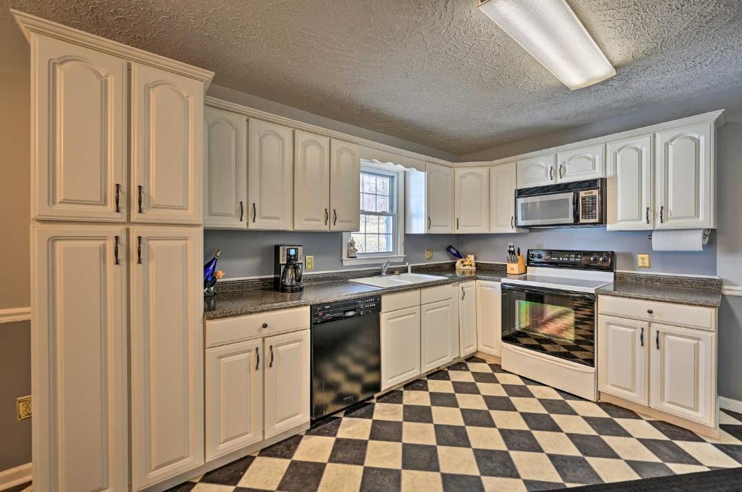 Photo of Kitchen in Piper Gap