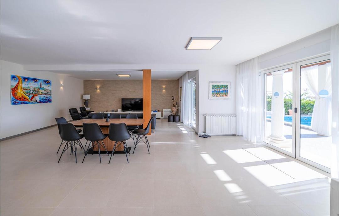 Photo of Livingroom in Businci