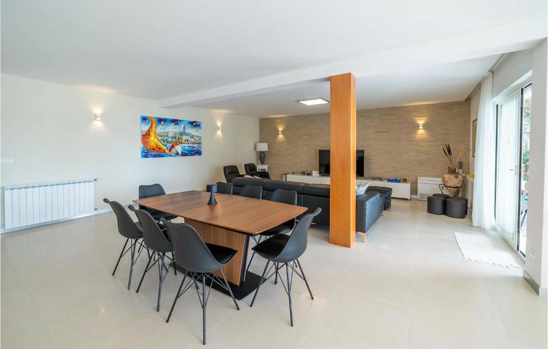 Photo of Livingroom in Businci