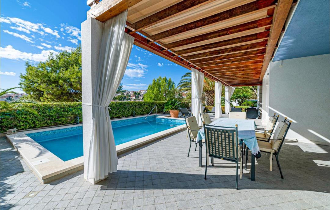 Photo of Patio Balcony in Businci