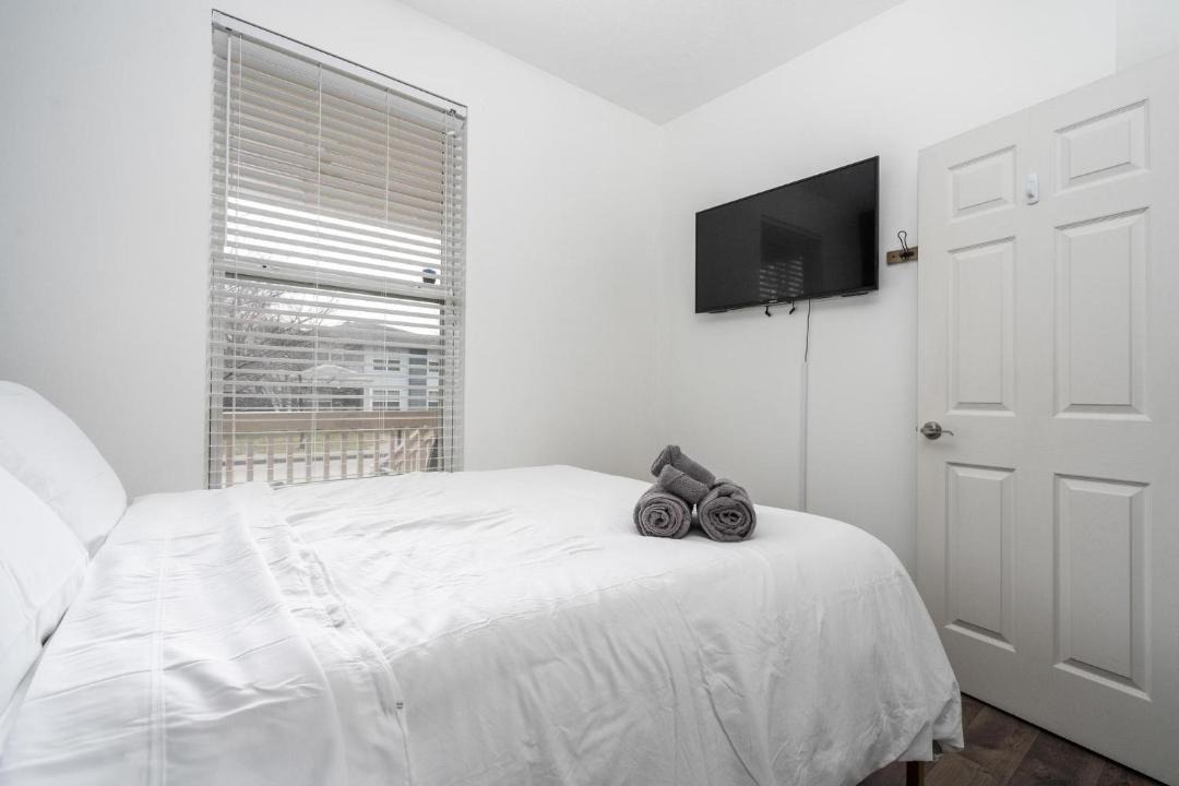 Photo of Bedroom in Fall Creek Place