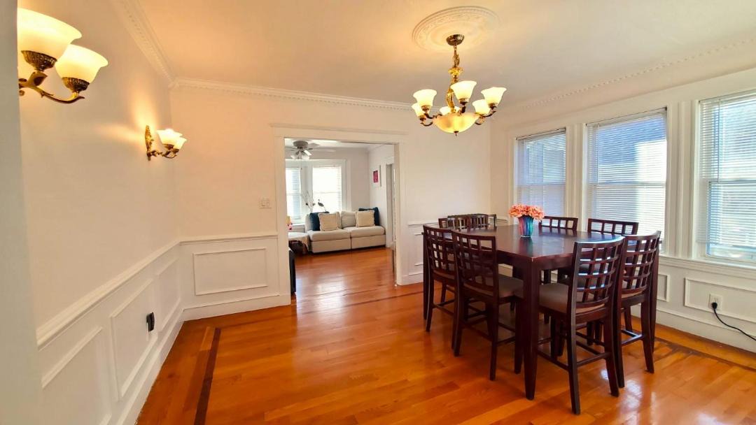 Photo of Livingroom in Ashmont
