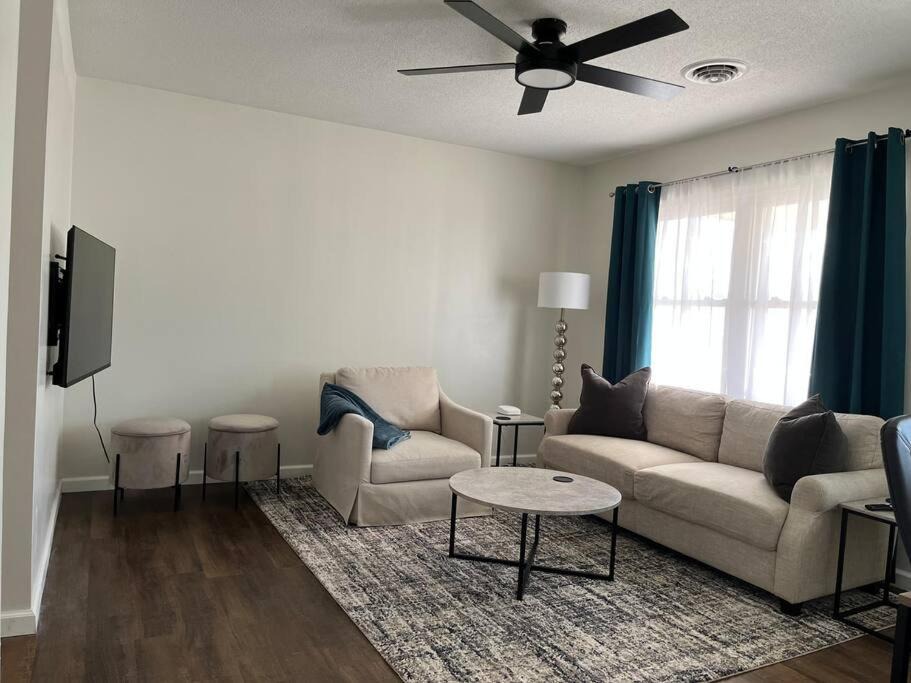 Photo of Livingroom in Lafayette