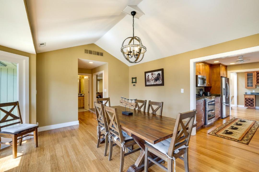 Photo of Livingroom in Harrods Creek