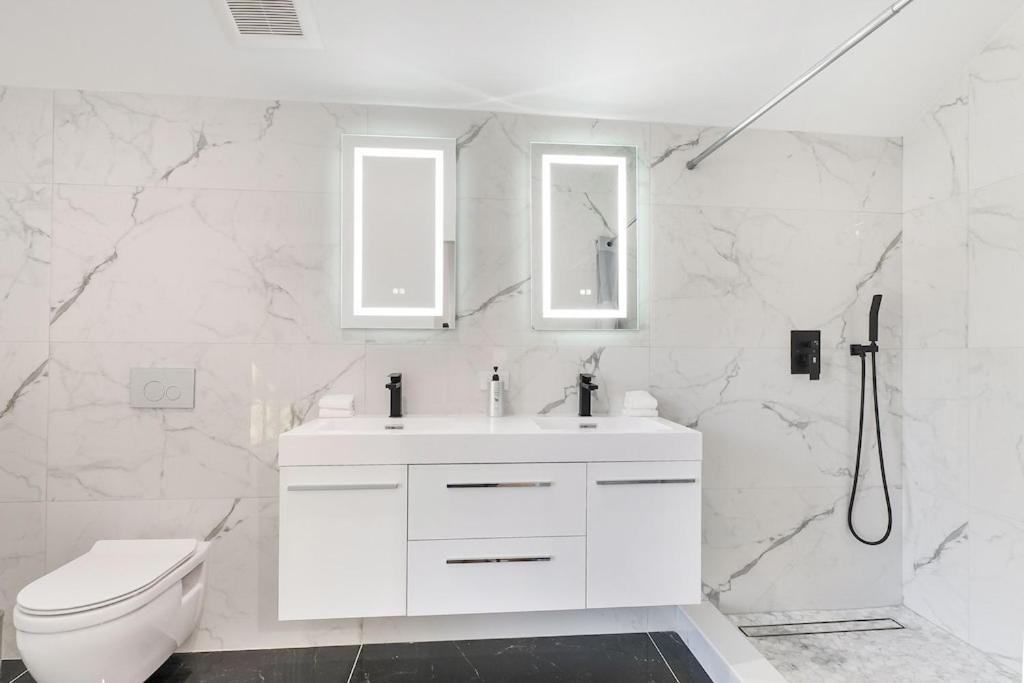 Photo of Bathroom in North Bay Village