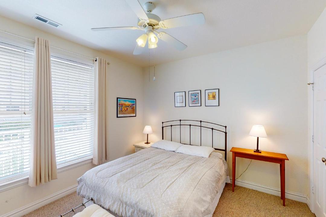 Photo of Bedroom in Sandbridge