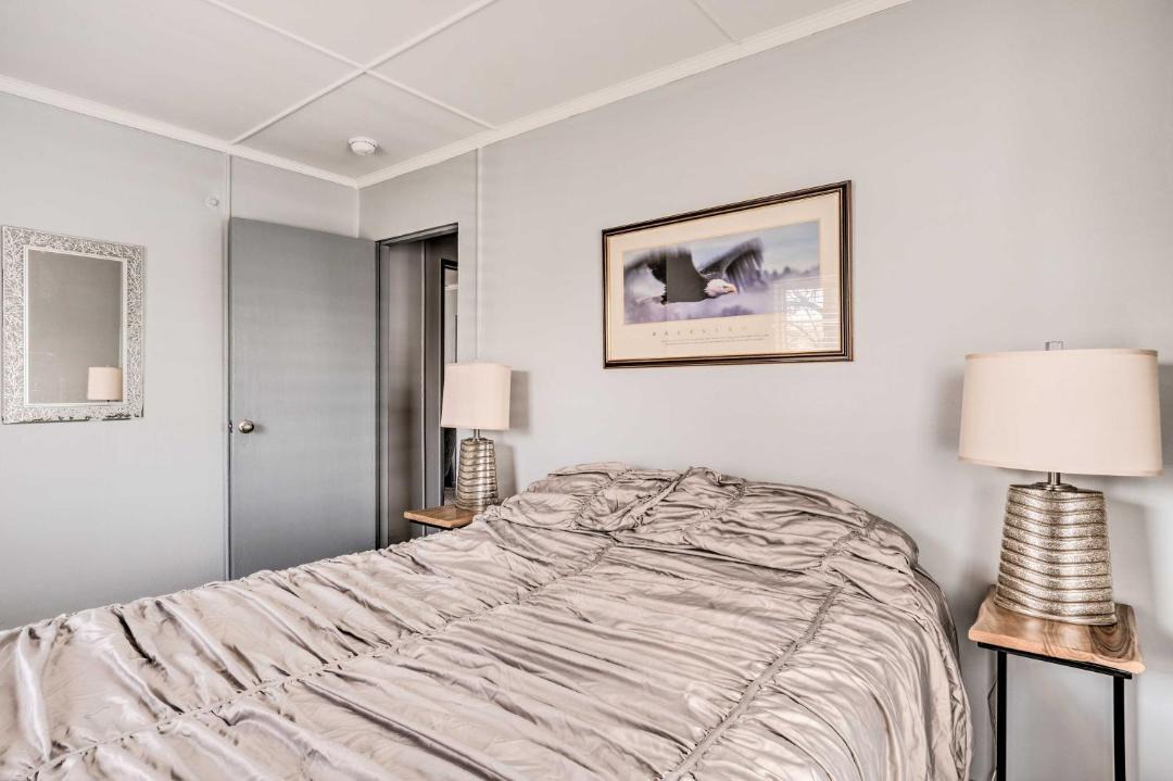 Photo of Bedroom in Speedway