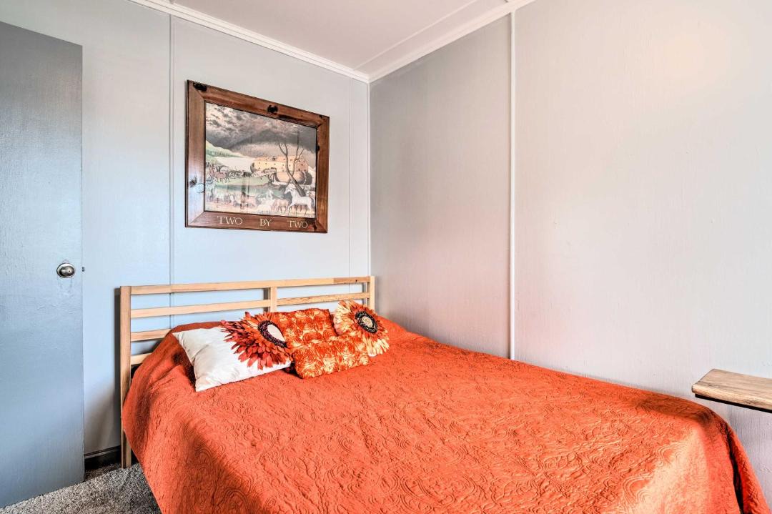 Photo of Bedroom in Speedway