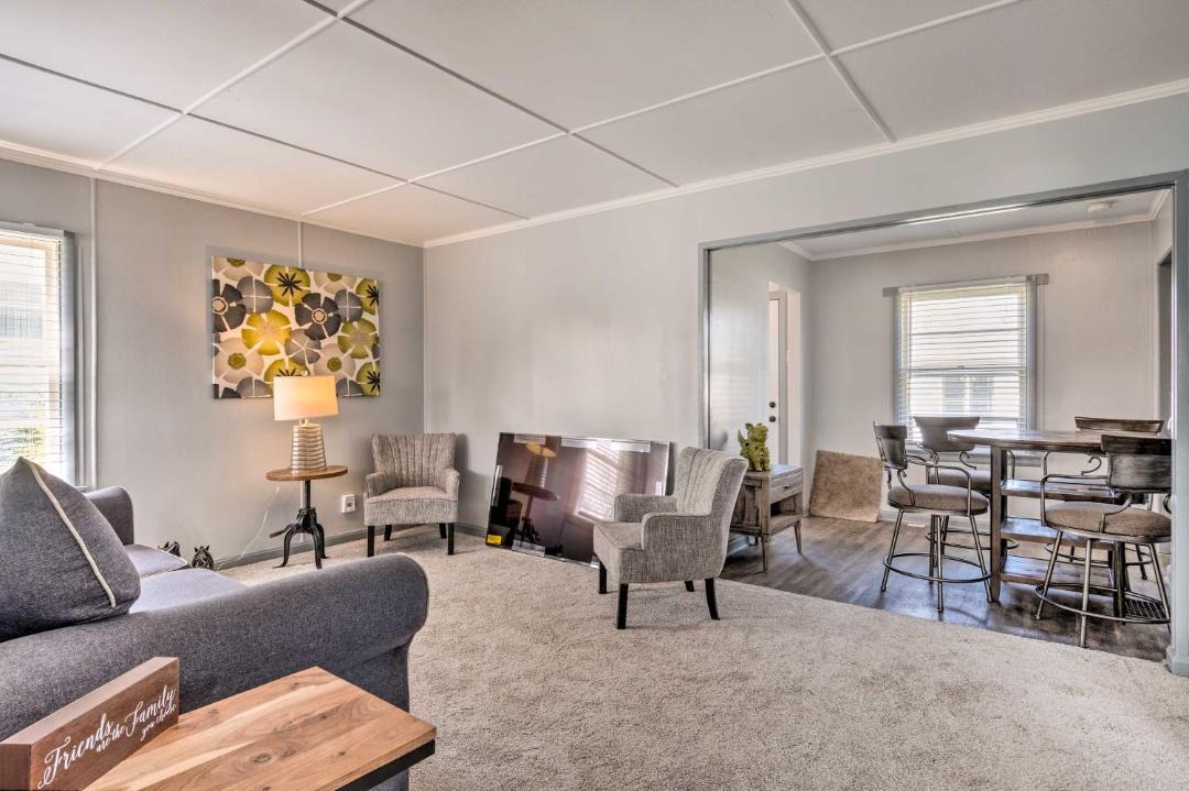 Photo of Livingroom in Speedway