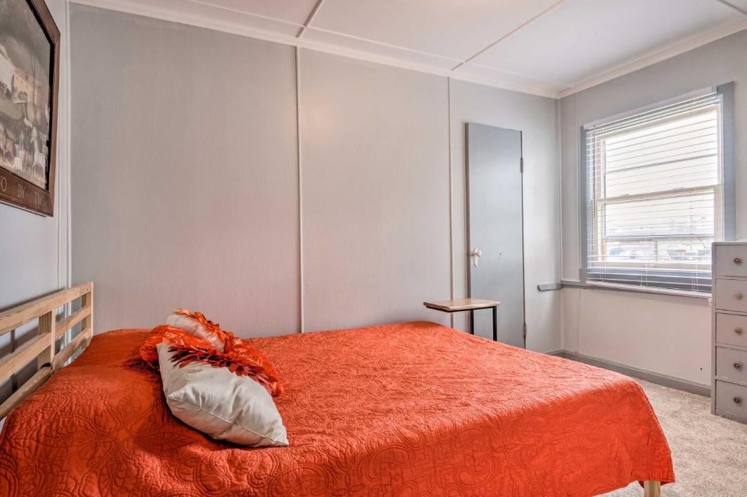 Photo of Bedroom in Speedway