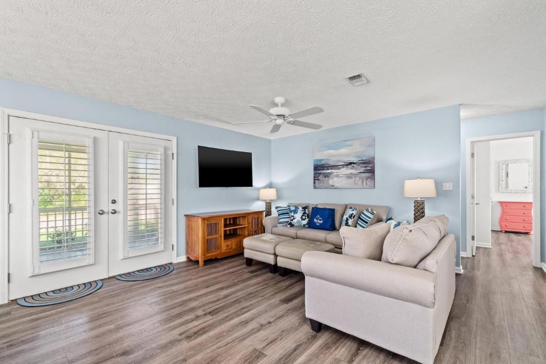 Photo of Livingroom in Riviera Beach