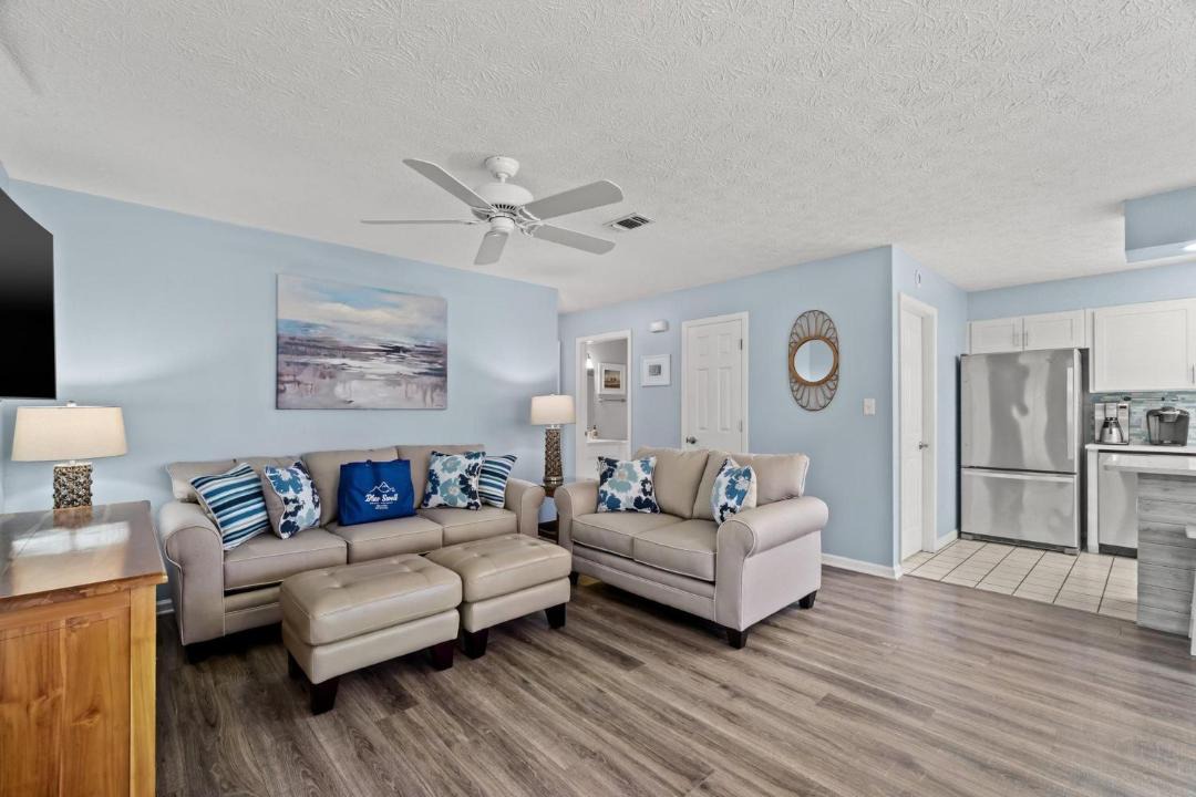 Photo of Livingroom in Riviera Beach