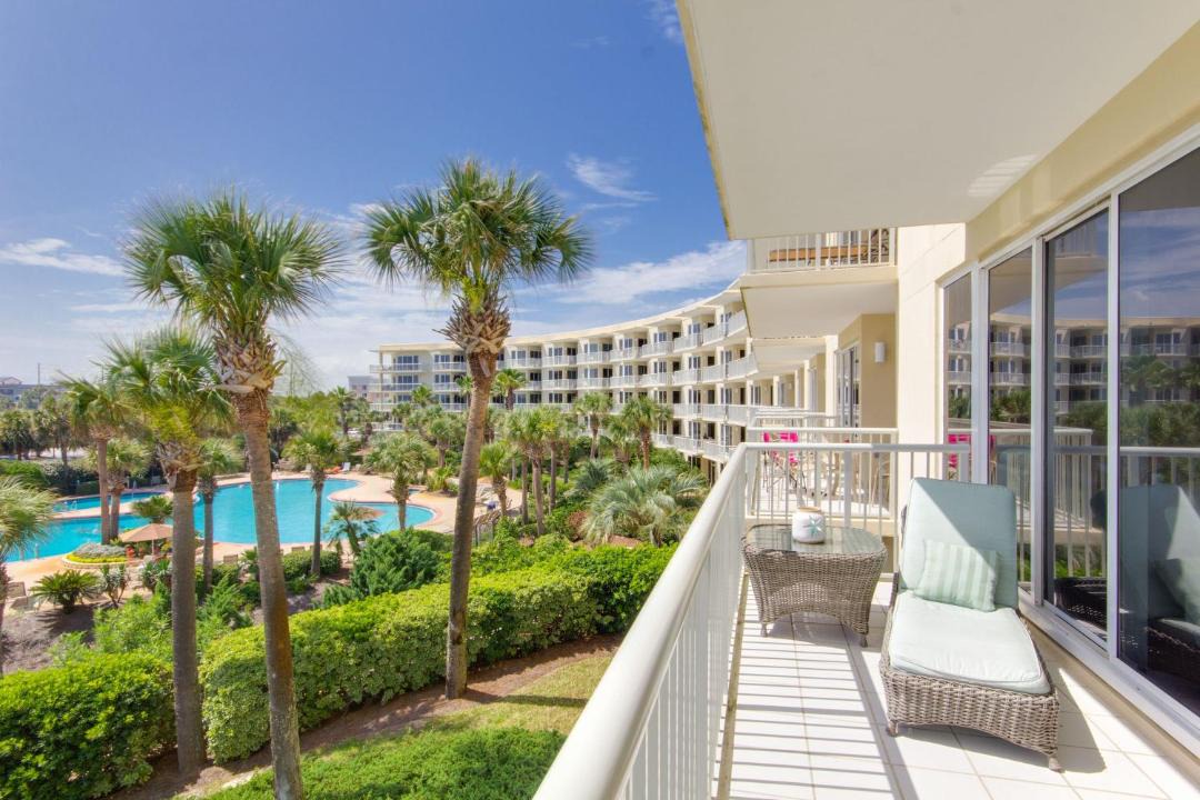 Photo of Patio Balcony in Miramar Beach