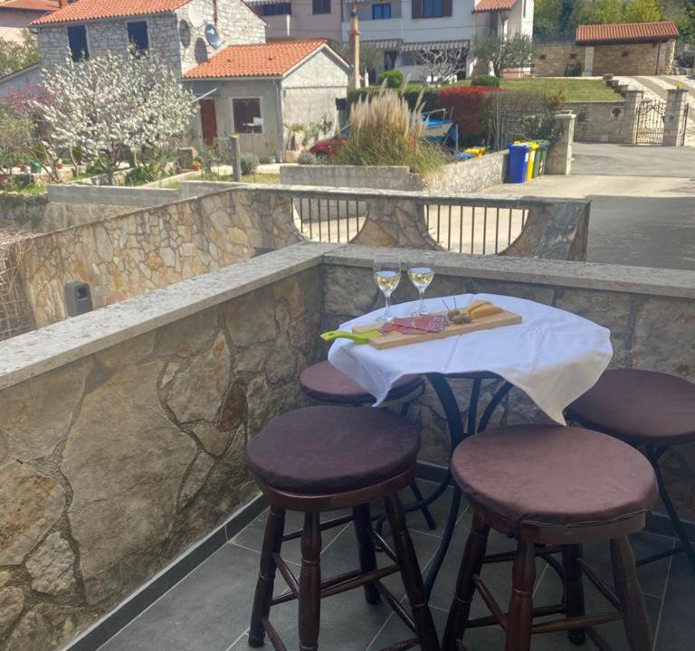Photo of Patio Balcony in Bale