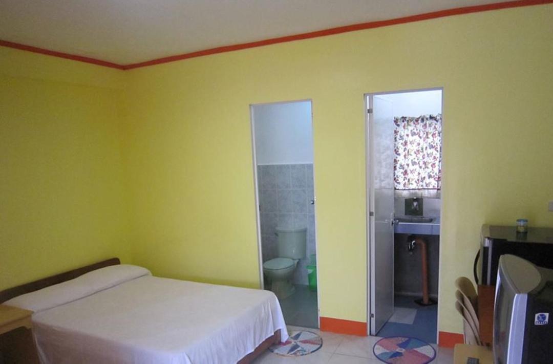 Photo of Bedroom in Manoc-Manoc