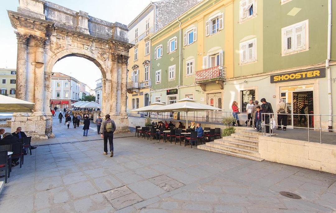 Photo of Others in Pula