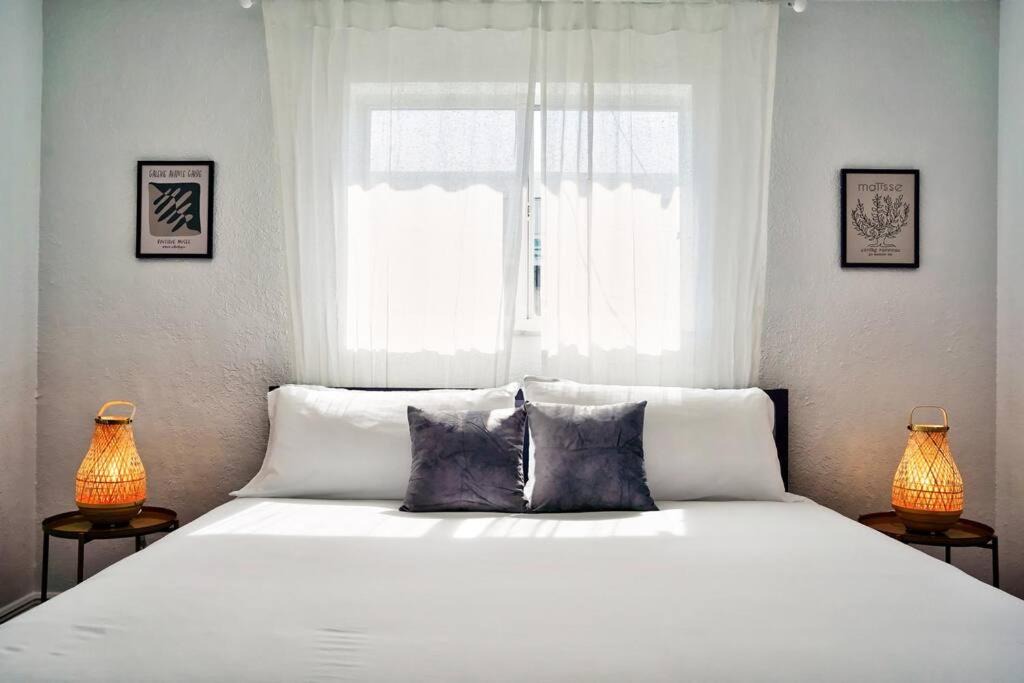 Photo of Bedroom in Hollywood Hills