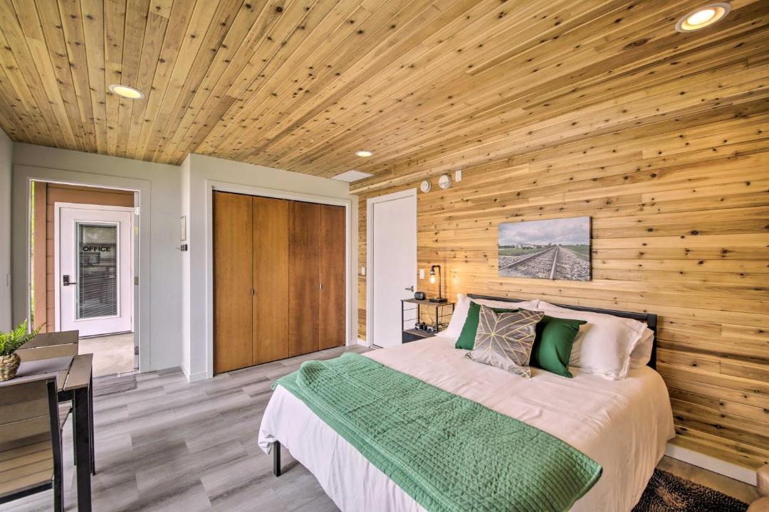 Photo of Bedroom in Saint Marys  Allen County