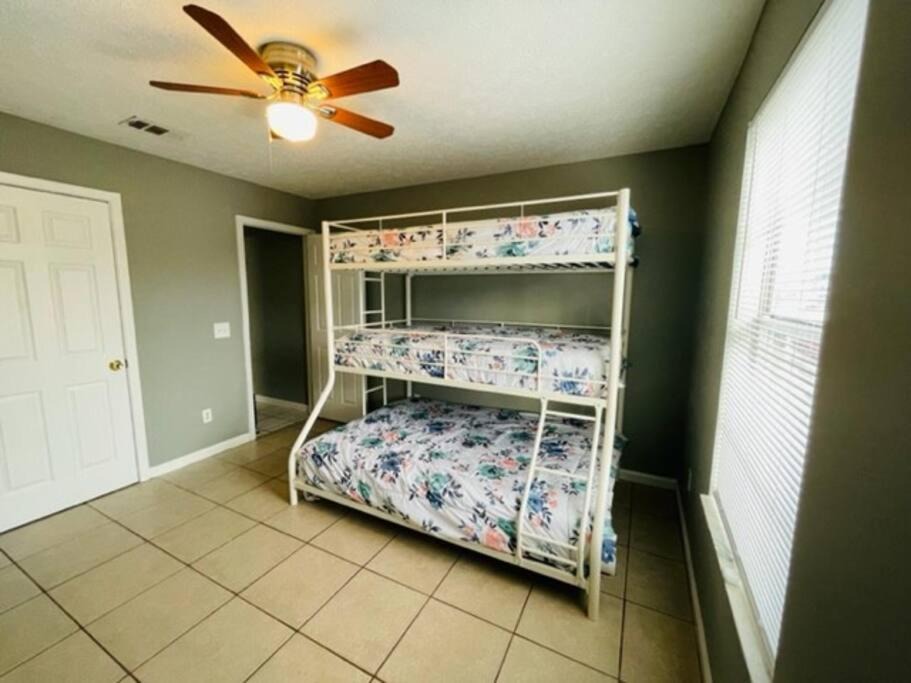 Photo of Bedroom in Biltmore Beach