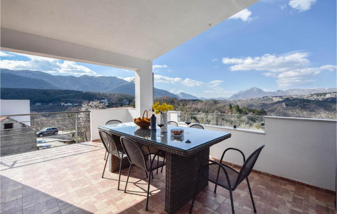 Photo of Patio Balcony in Slime