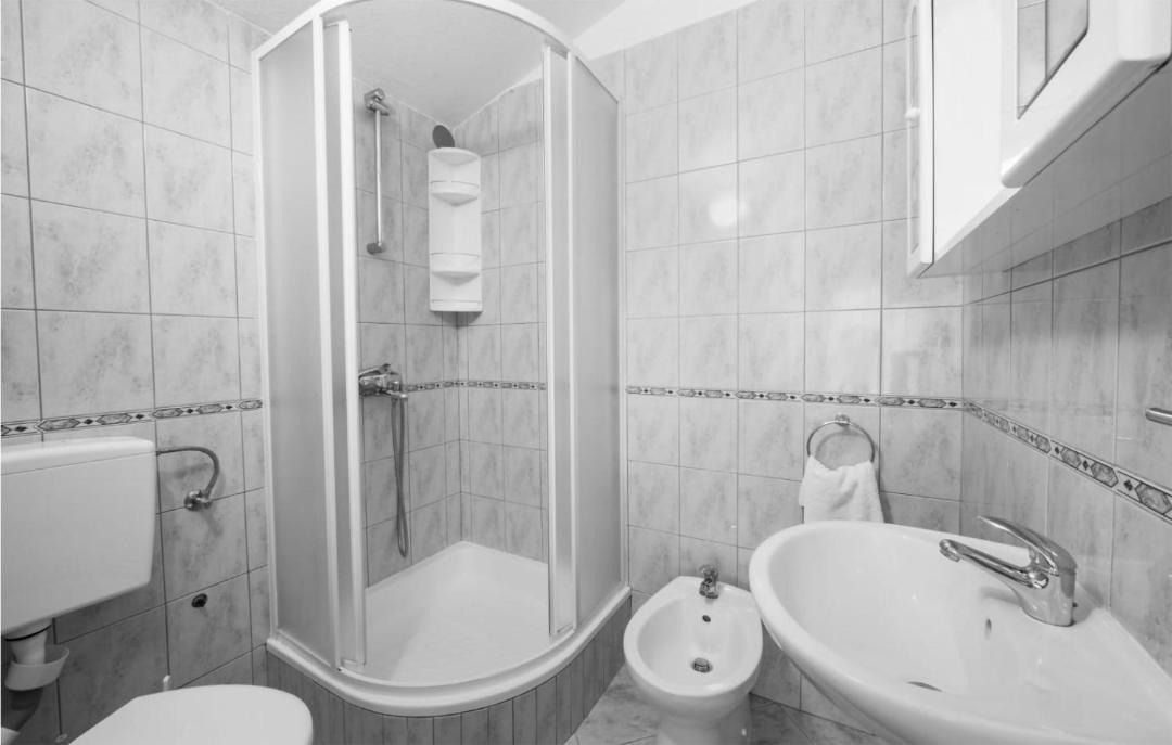 Photo of Bathroom in Slime