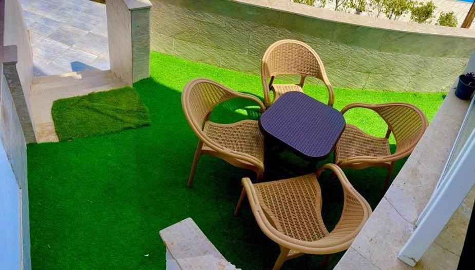 Photo of Patio Balcony in Al-Manasrah