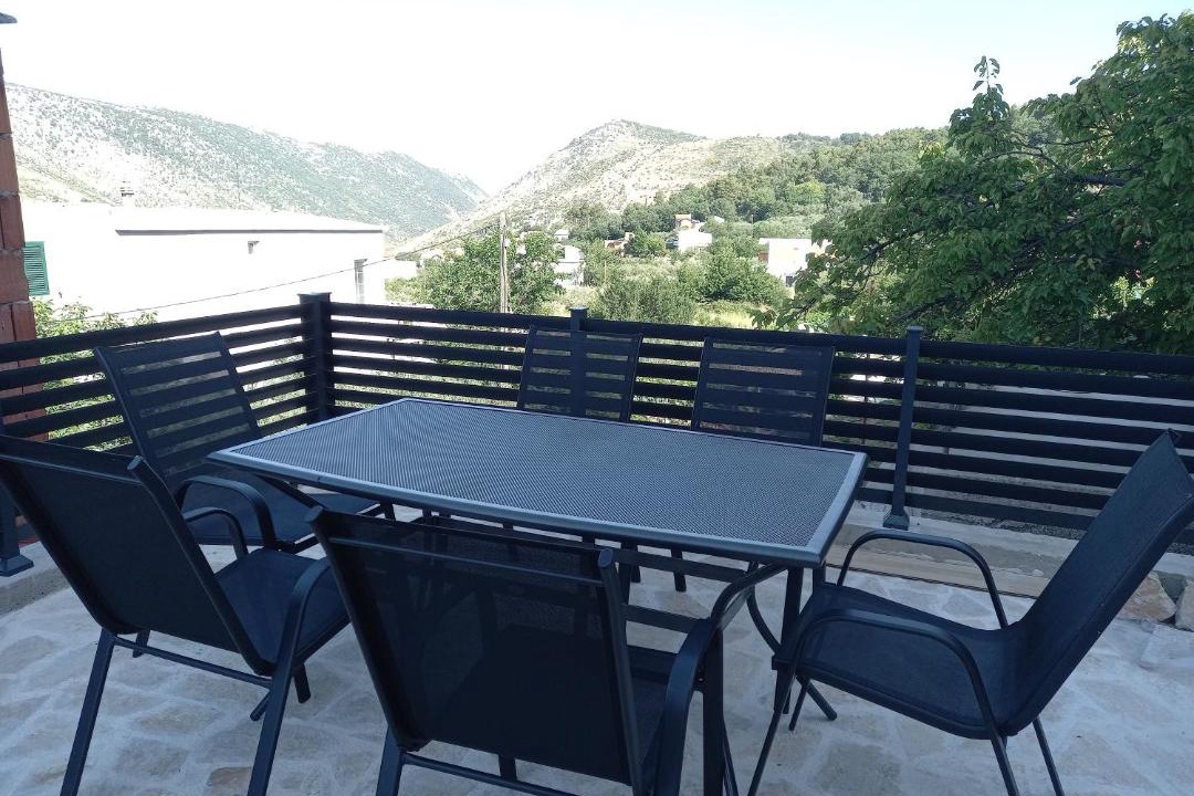Photo of Patio Balcony in Srinjine