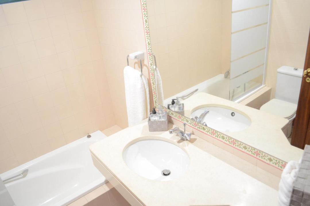 Photo of Bathroom in Canico