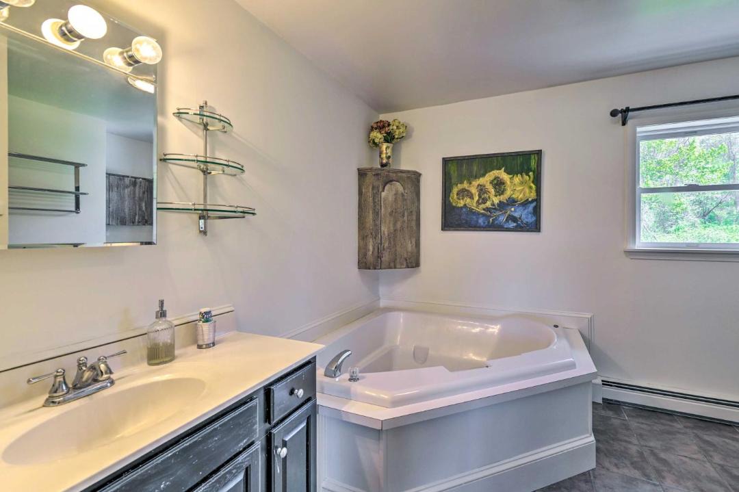 Photo of Bathroom in Great Barrington