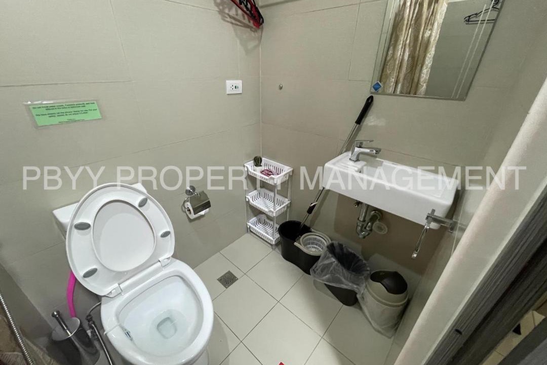 Photo of Bathroom in Ermita Night District