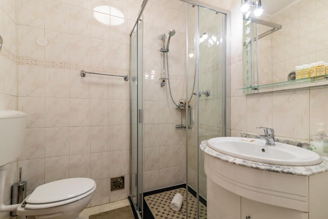 Photo of Bathroom in Alfama