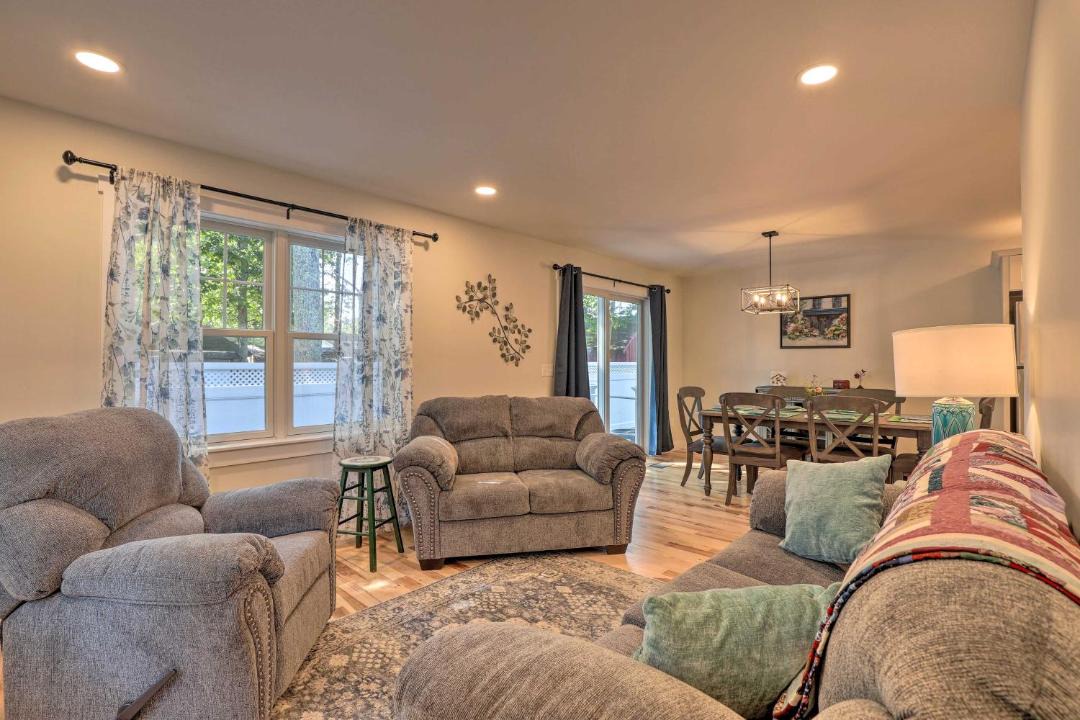 Photo of Livingroom in West Brookfield