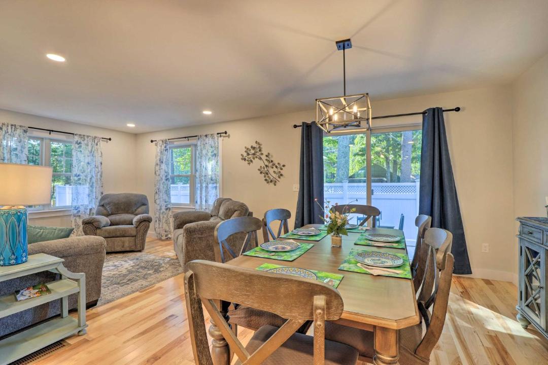 Photo of Livingroom in West Brookfield
