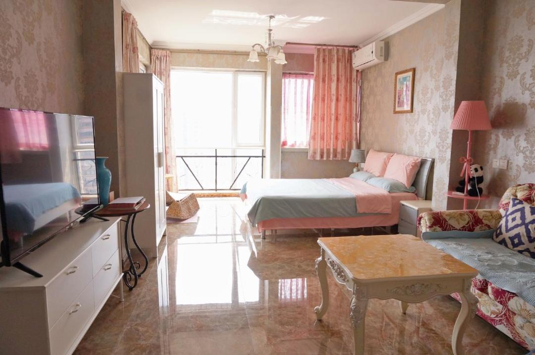 Photo of Livingroom in Jeifangbei Central Business District