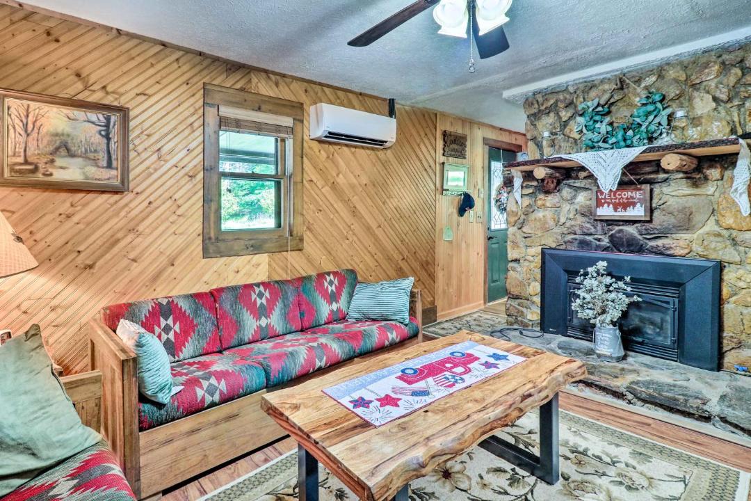Photo of Livingroom in Ennice