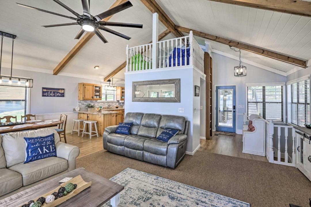 Photo of Livingroom in Madison