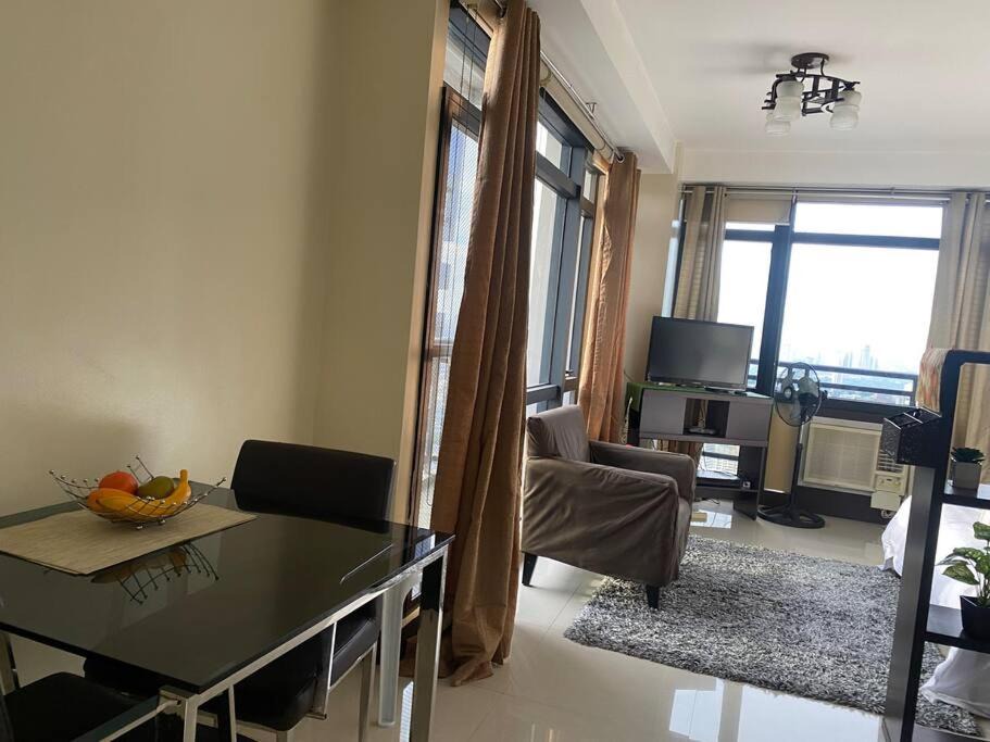 Photo of Livingroom in Downtown