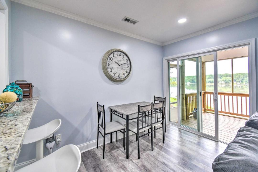 Photo of Livingroom in Dutton