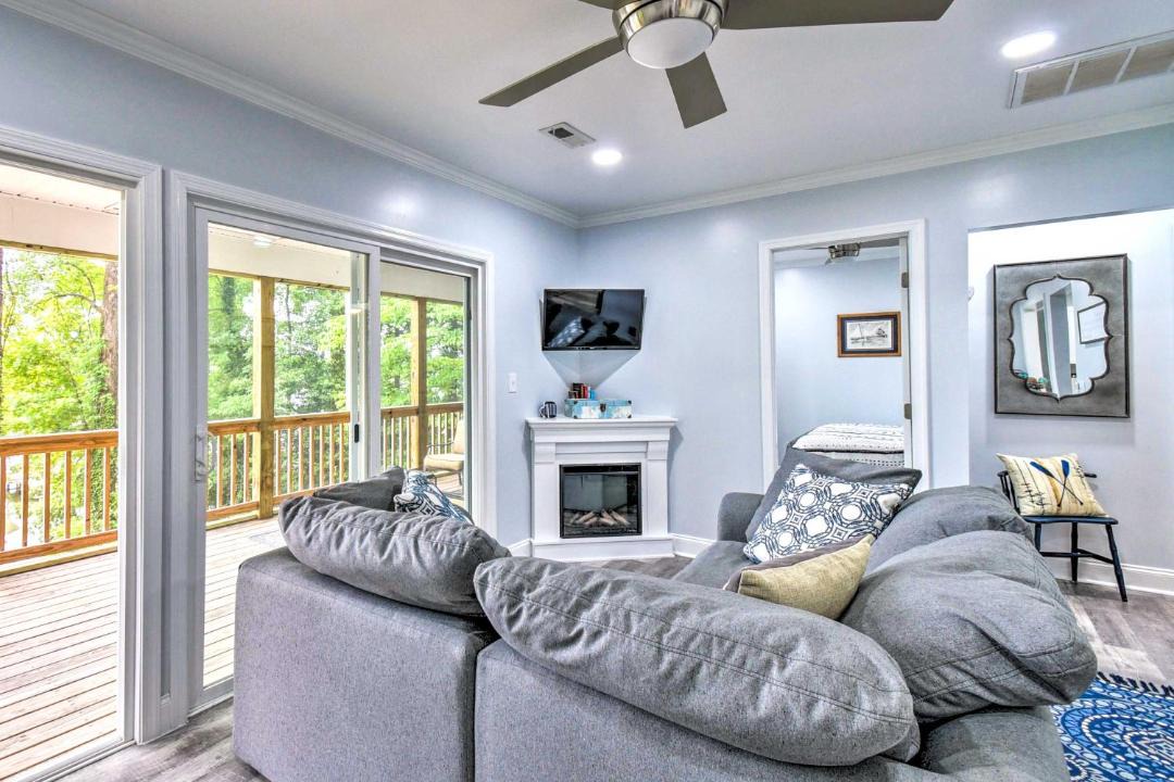 Photo of Livingroom in Dutton