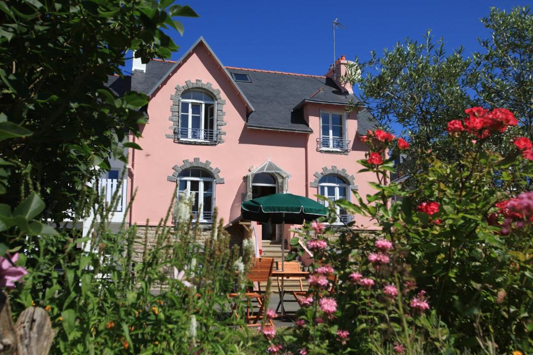 Photo of Buildings in Treboul